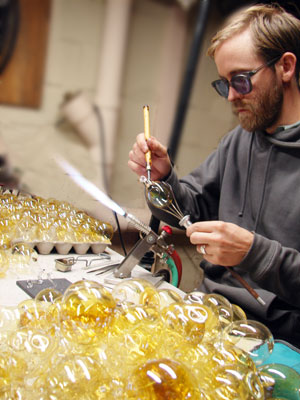 making_glass_ornaments
